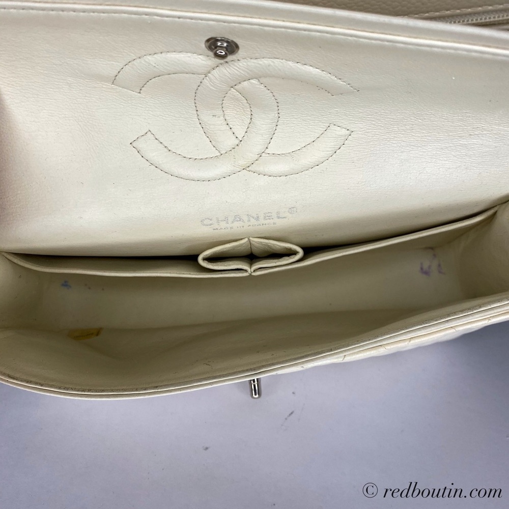 🎈SOLD White Classic Flap Chain shoulder Bag - Picture 7 of 8